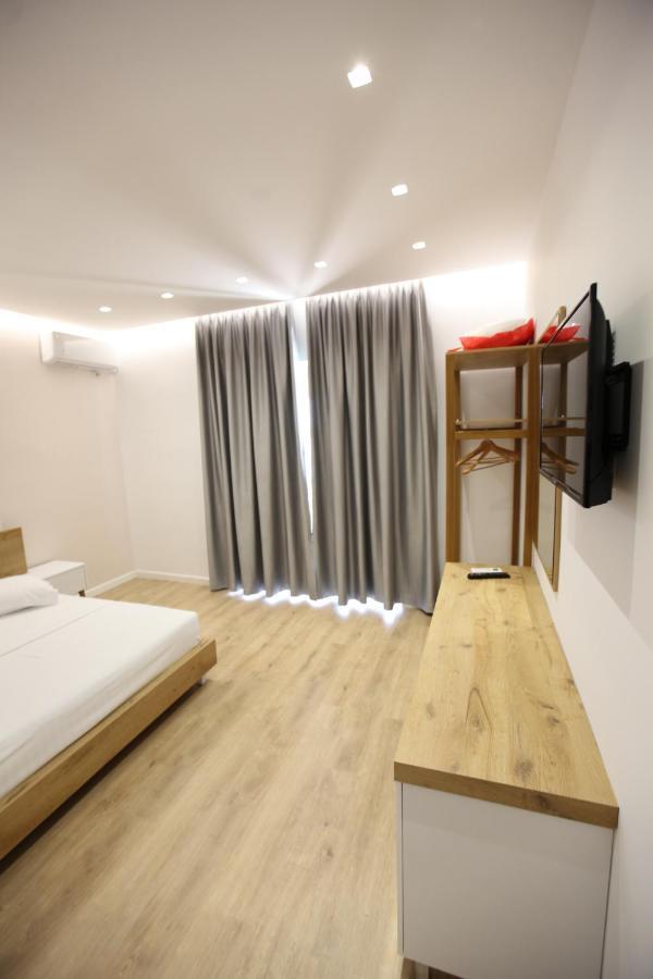 Sea Breeze Villa Sarande Exterior photo