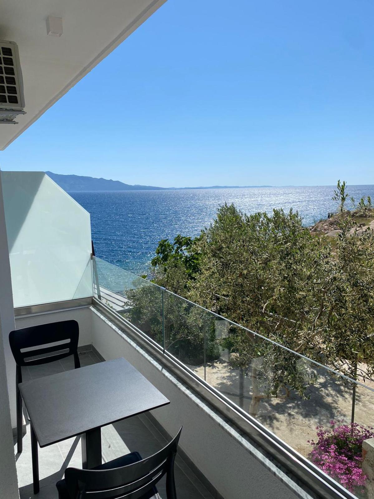 Sea Breeze Villa Sarande Exterior photo