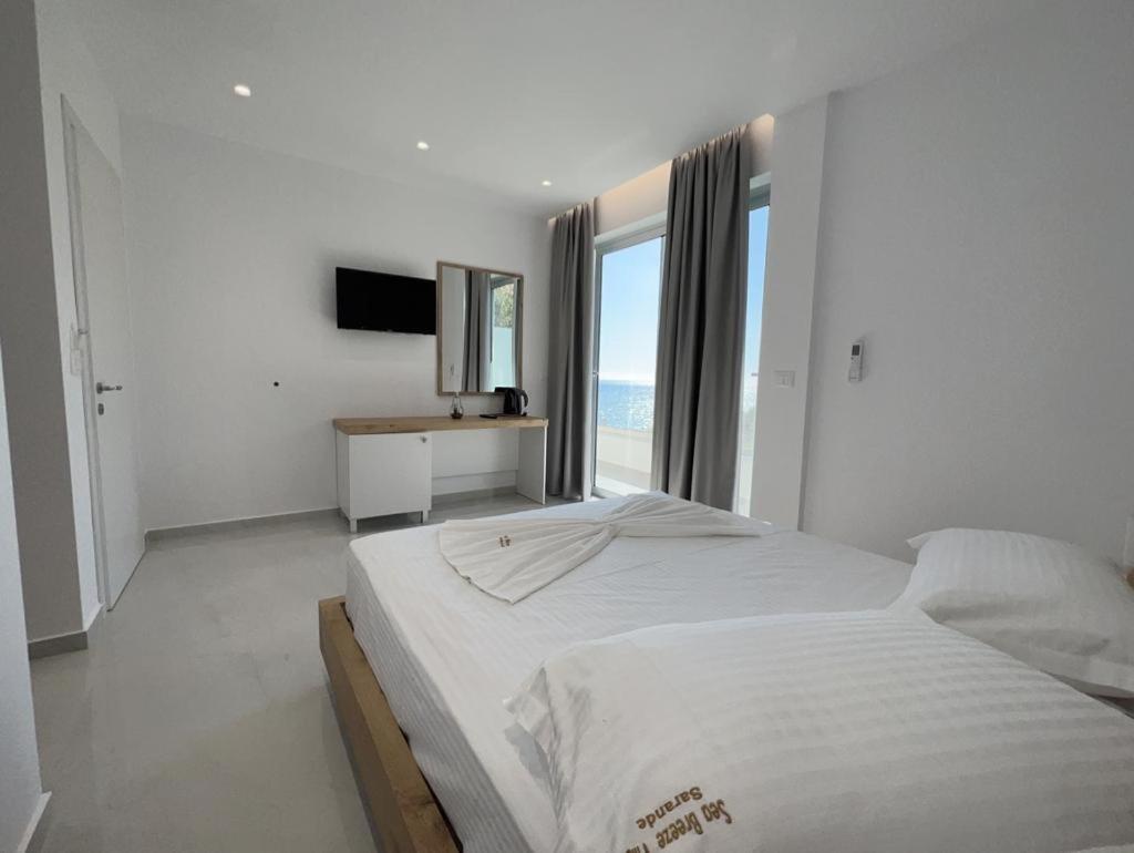Sea Breeze Villa Sarande Room photo
