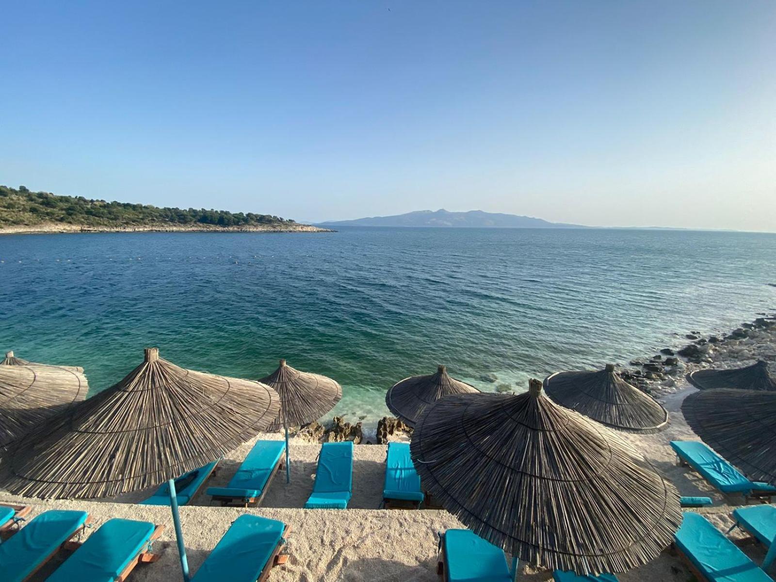 Sea Breeze Villa Sarande Exterior photo